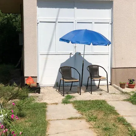 Habibi With Big Garden And Free Parking